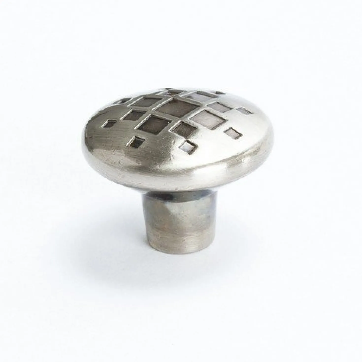 Berenson Overture Knob