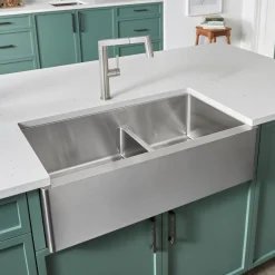 BLANCO 33" Small Radius Stainless Steel Low Divide 60/40 Farmhouse Sink