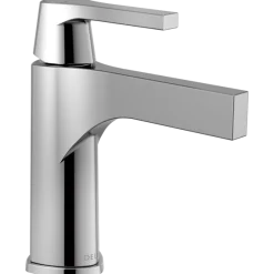 Delta Zura Single Handle Bathroom Faucet with Drain in Chrome