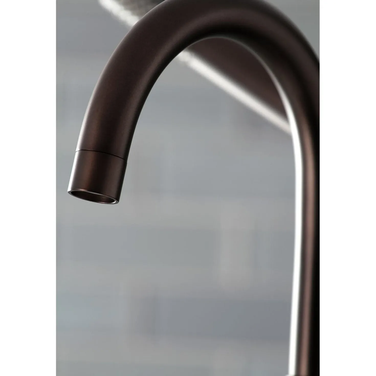 Kingston Brass Concord Deck Mount Tub Filler with Hand Shower
