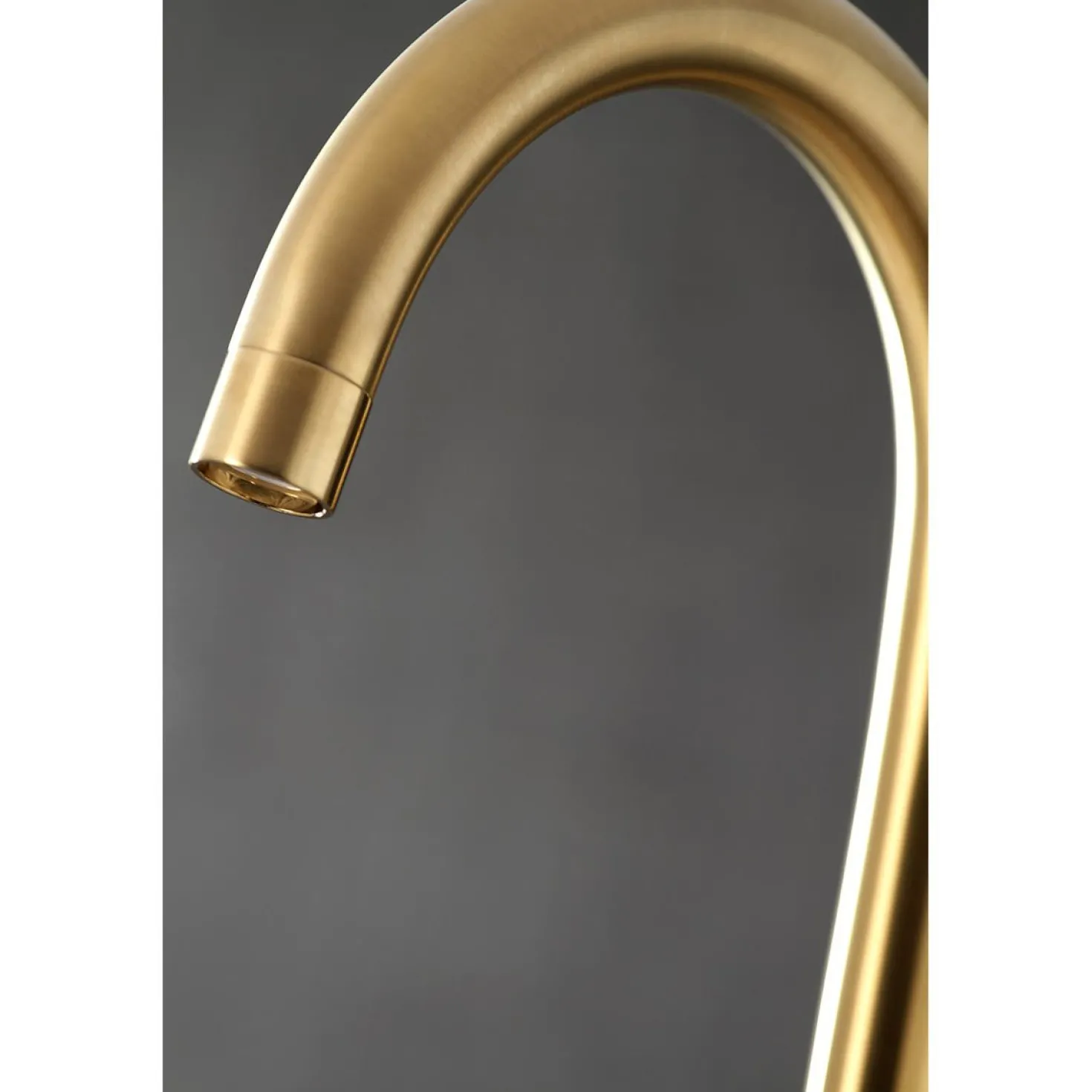 Kingston Brass Concord Deck Mount Tub Filler with Hand Shower