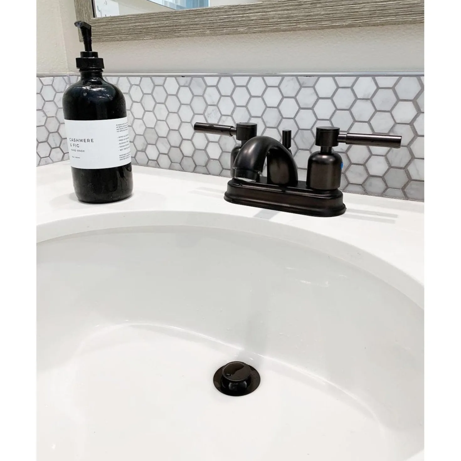 Kingston Brass Concord 4-Inch Centerset 3-Hole Bathroom Faucet with Retail Pop-Up