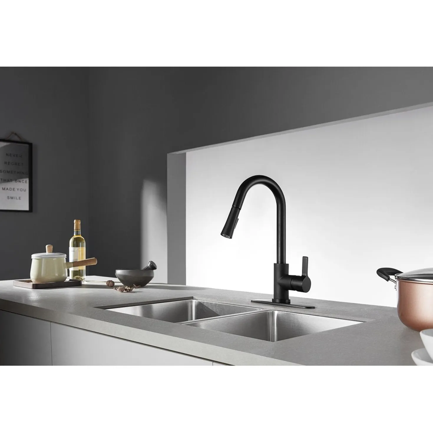 Kingston Brass Continental Gourmetier Single-Handle Pull-Down Kitchen Faucet