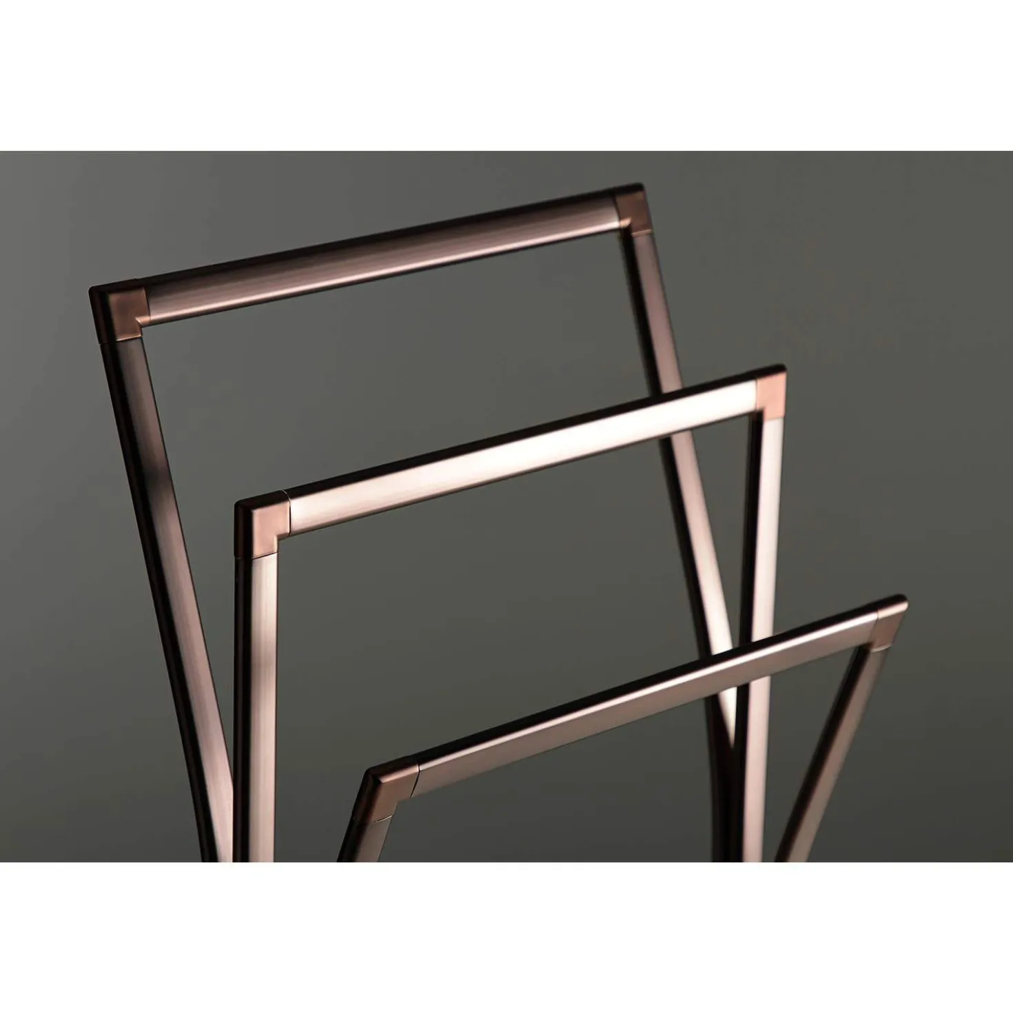 Kingston Brass Edenscape Pedestal Y-Style Towel Rack