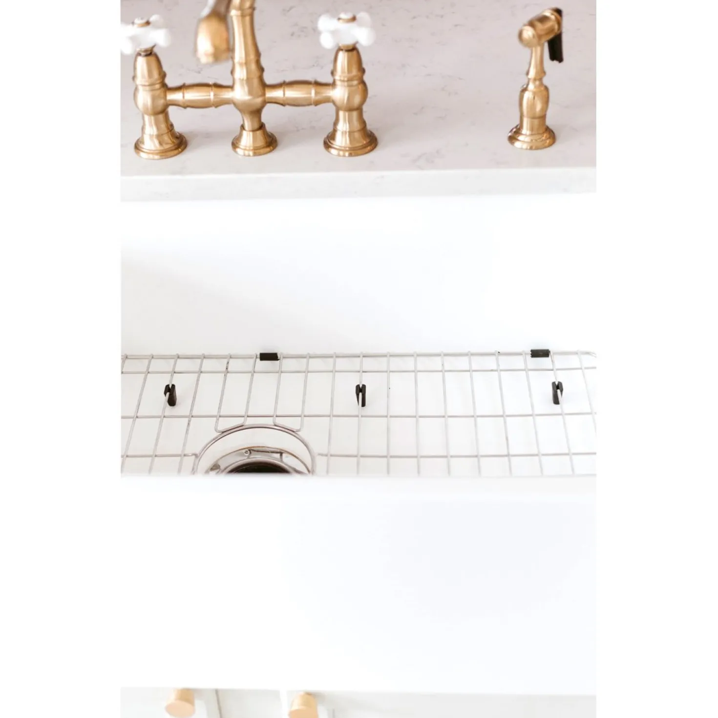 Kingston Brass English Country 8" Bridge 4-Hole Kitchen Faucet with Sprayer