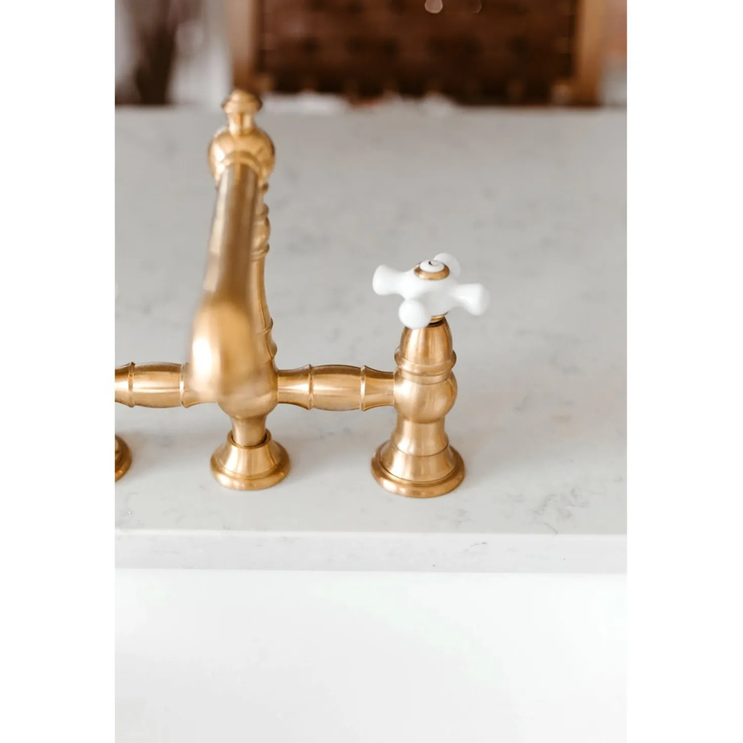Kingston Brass English Country 8" Bridge 4-Hole Kitchen Faucet with Sprayer