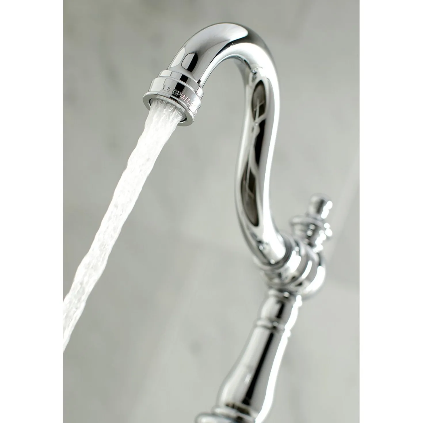 Kingston Brass English Vintage Fauceture Single-Handle 4-Inch Centerset Bathroom Faucet