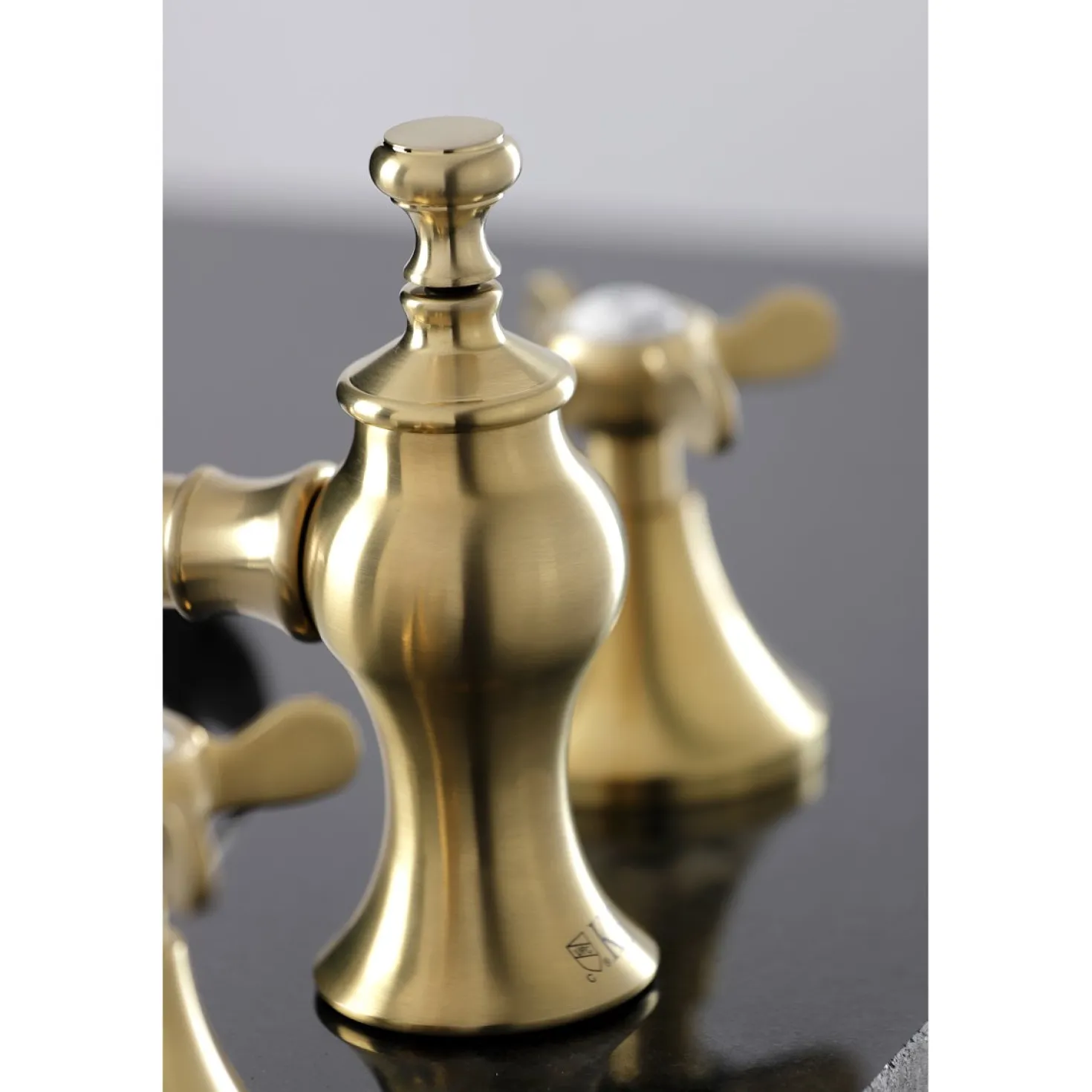 Kingston Brass Essex 8-Inch Widespread Bathroom Faucet