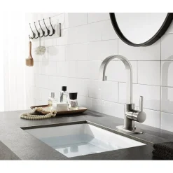 Kingston Brass Fauceture Continental Single-Handle Bathroom Faucet