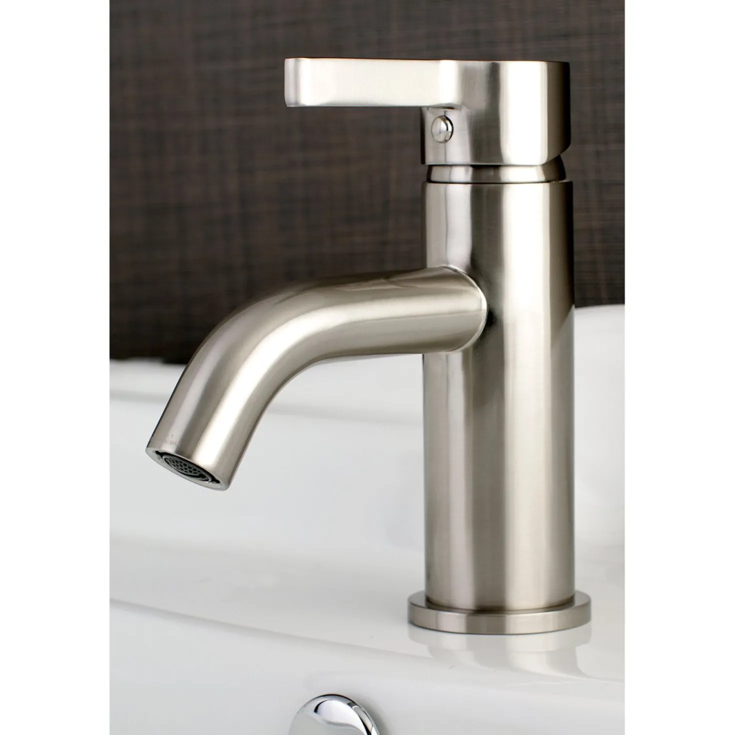 Kingston Brass Fauceture Continental Single-Handle Single Hole Bathroom Faucet