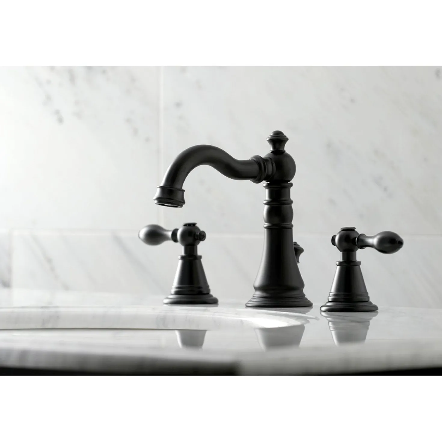 Kingston Brass Fauceture English Classic Widespread Bathroom Faucet