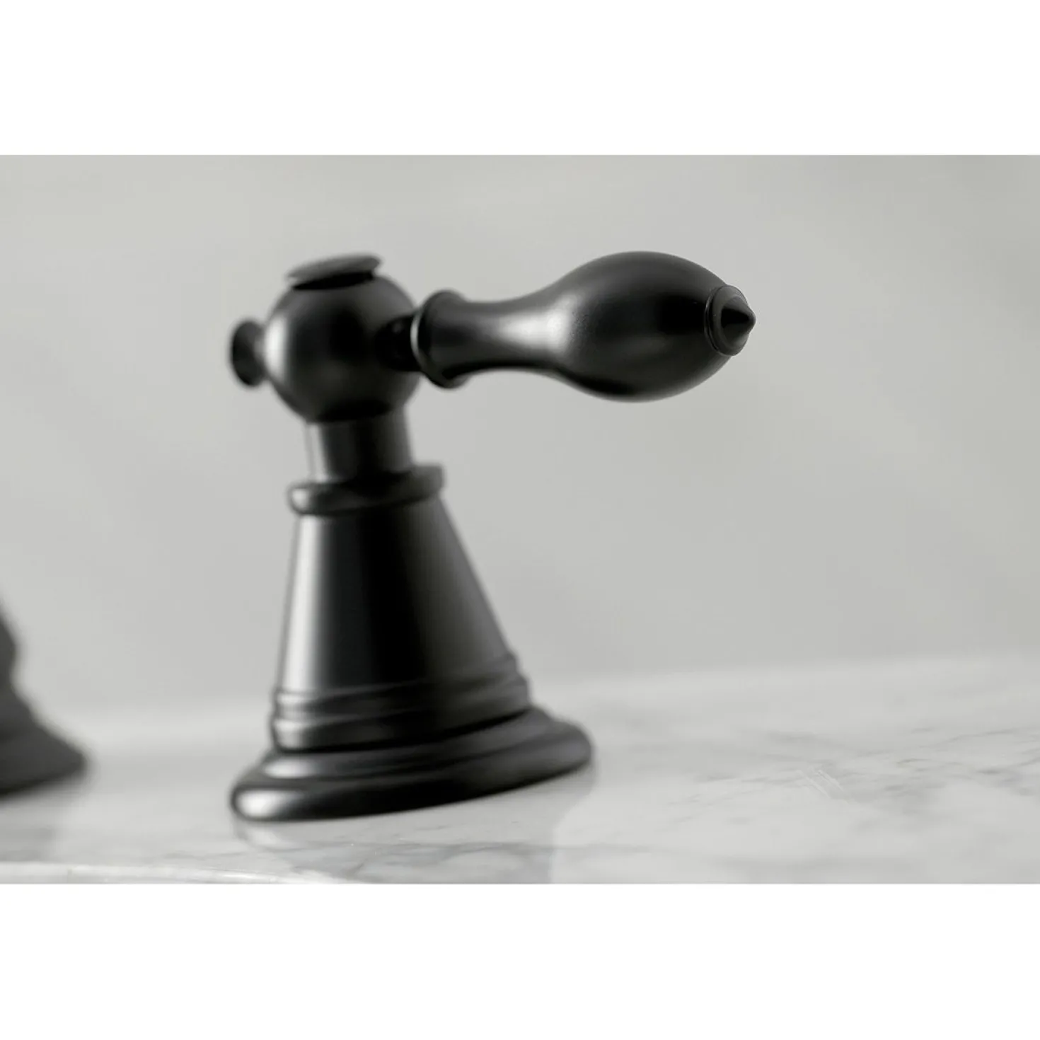 Kingston Brass Fauceture English Classic Widespread Bathroom Faucet