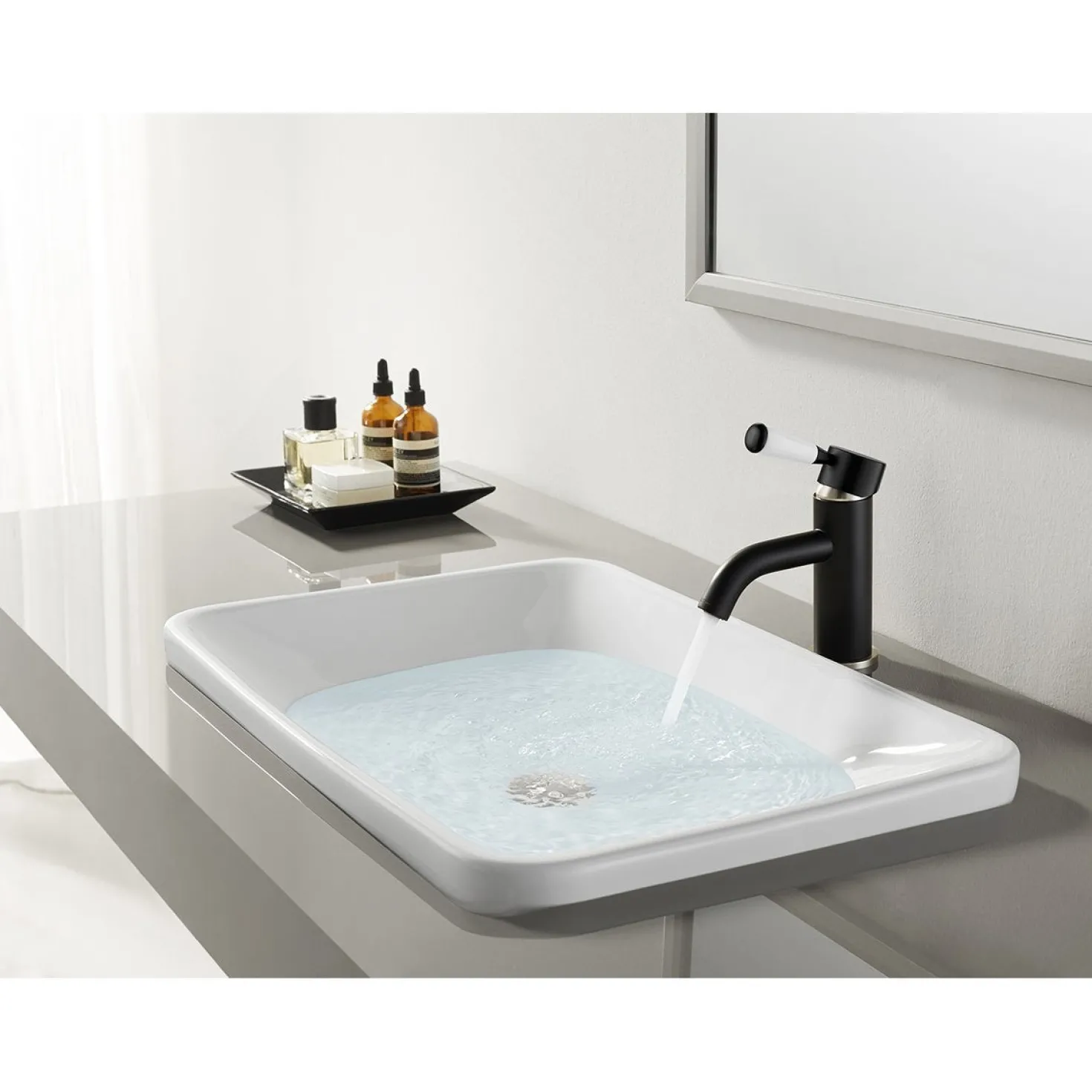 Kingston Brass Fauceture Paris Single-Handle Bathroom Faucet with Drain and Deck Plate
