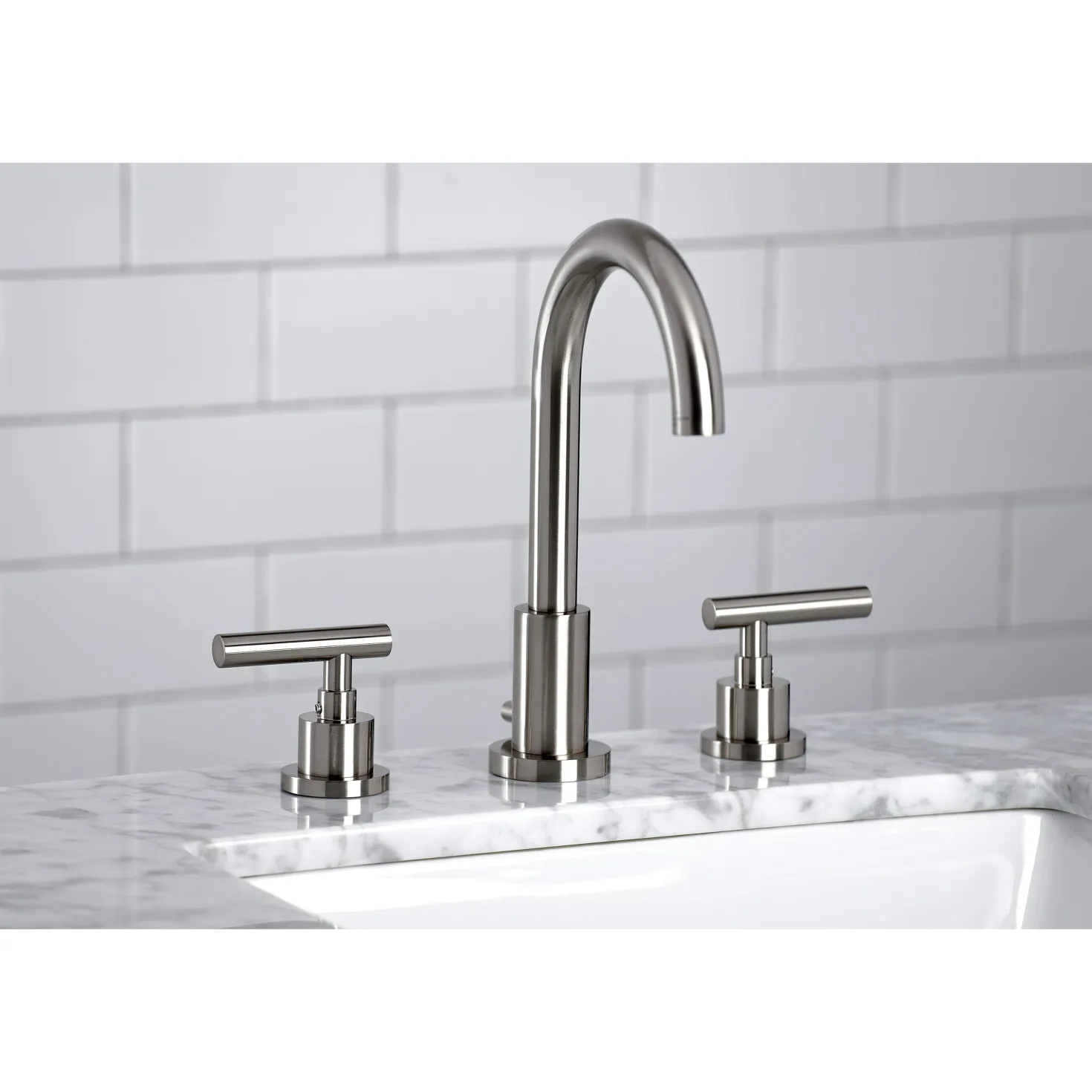 Kingston Brass FSC892XCML-P Manhattan Widespread Bathroom Faucet with Brass Pop-Up