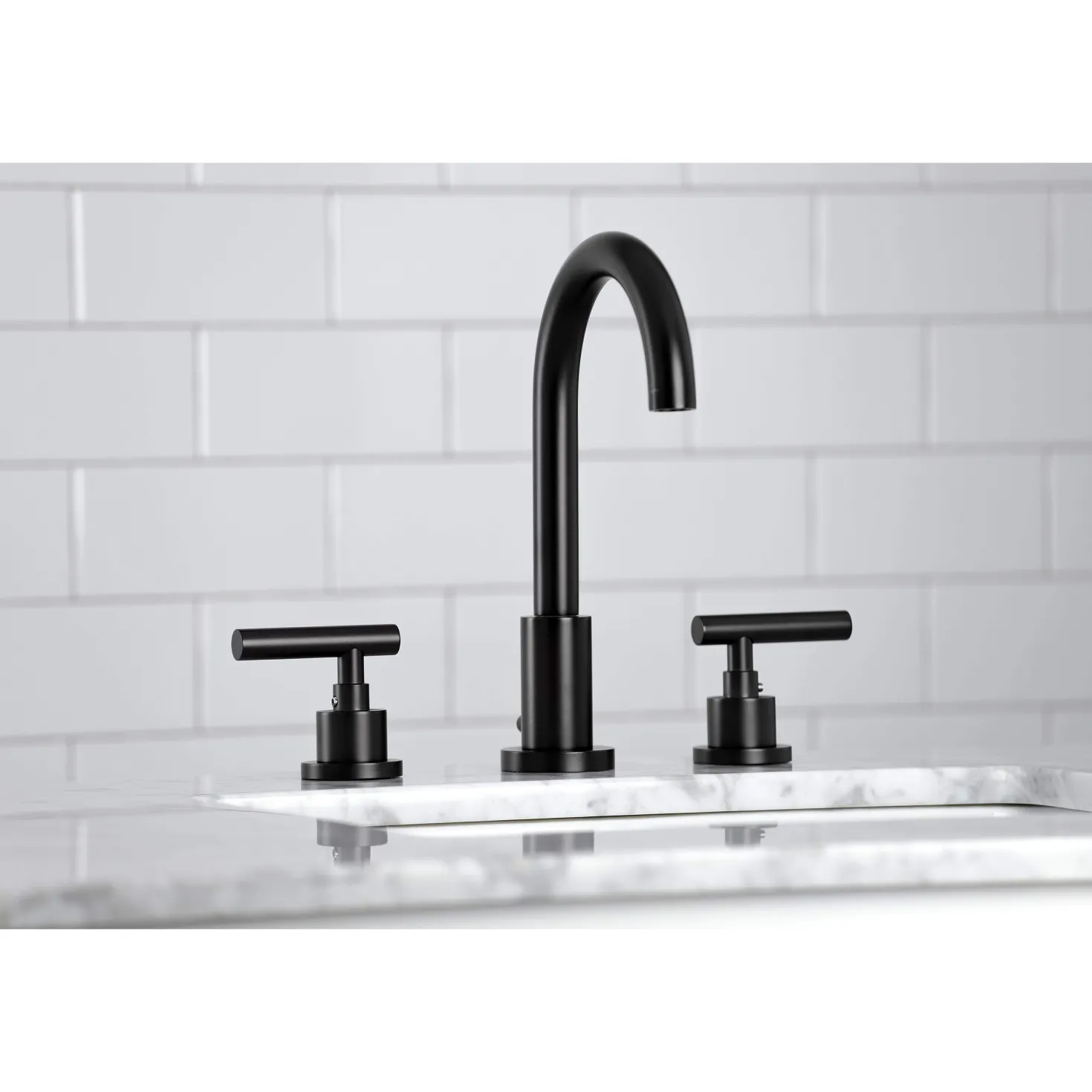 Kingston Brass FSC892XCML-P Manhattan Widespread Bathroom Faucet with Brass Pop-Up