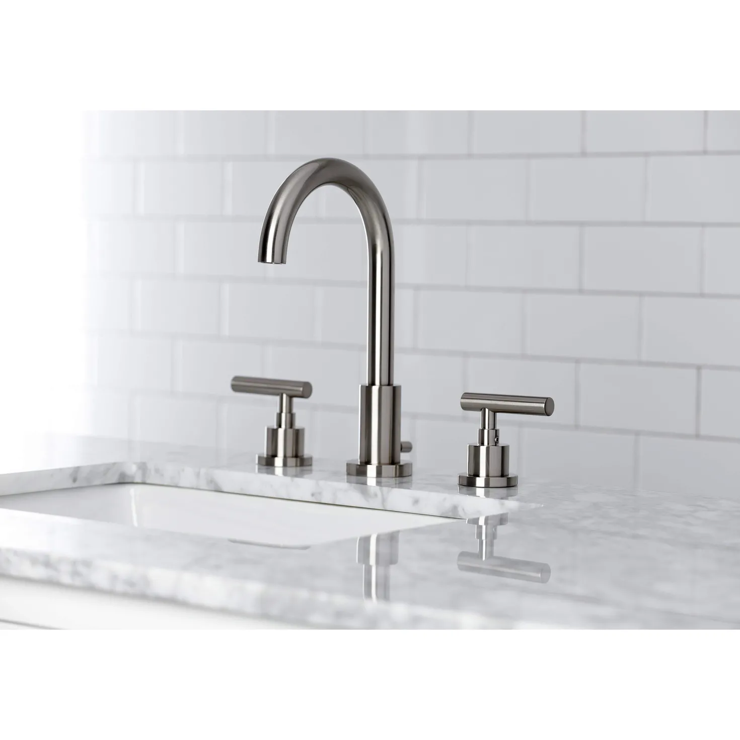 Kingston Brass FSC892XCML-P Manhattan Widespread Bathroom Faucet with Brass Pop-Up