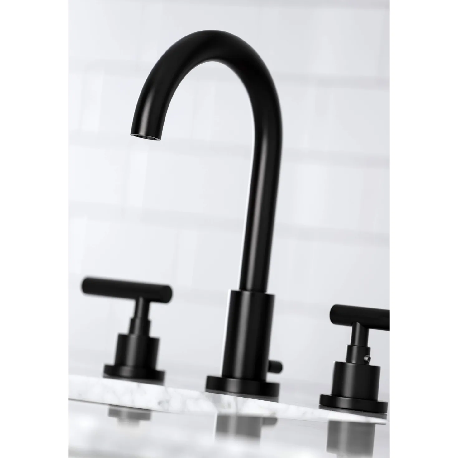 Kingston Brass FSC892XCML-P Manhattan Widespread Bathroom Faucet with Brass Pop-Up
