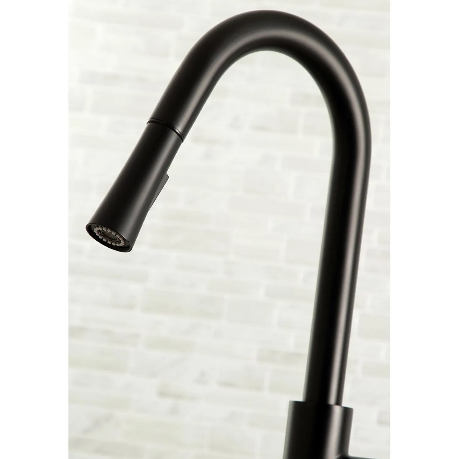 Kingston Brass Gourmetier Concord Single-Handle Kitchen Faucet with Pull-Down Sprayer
