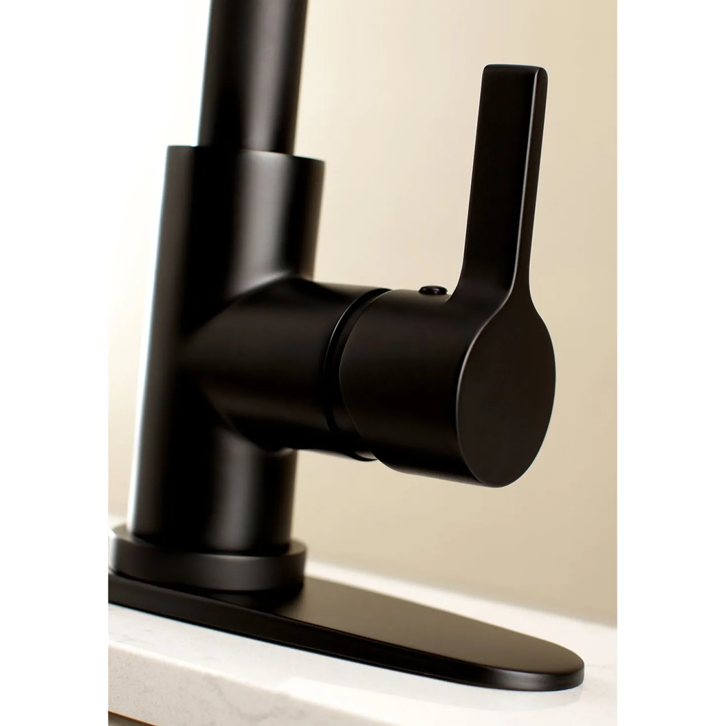 Kingston Brass Gourmetier Continental Deck Mount Single-Handle Pull-Down Kitchen Faucet