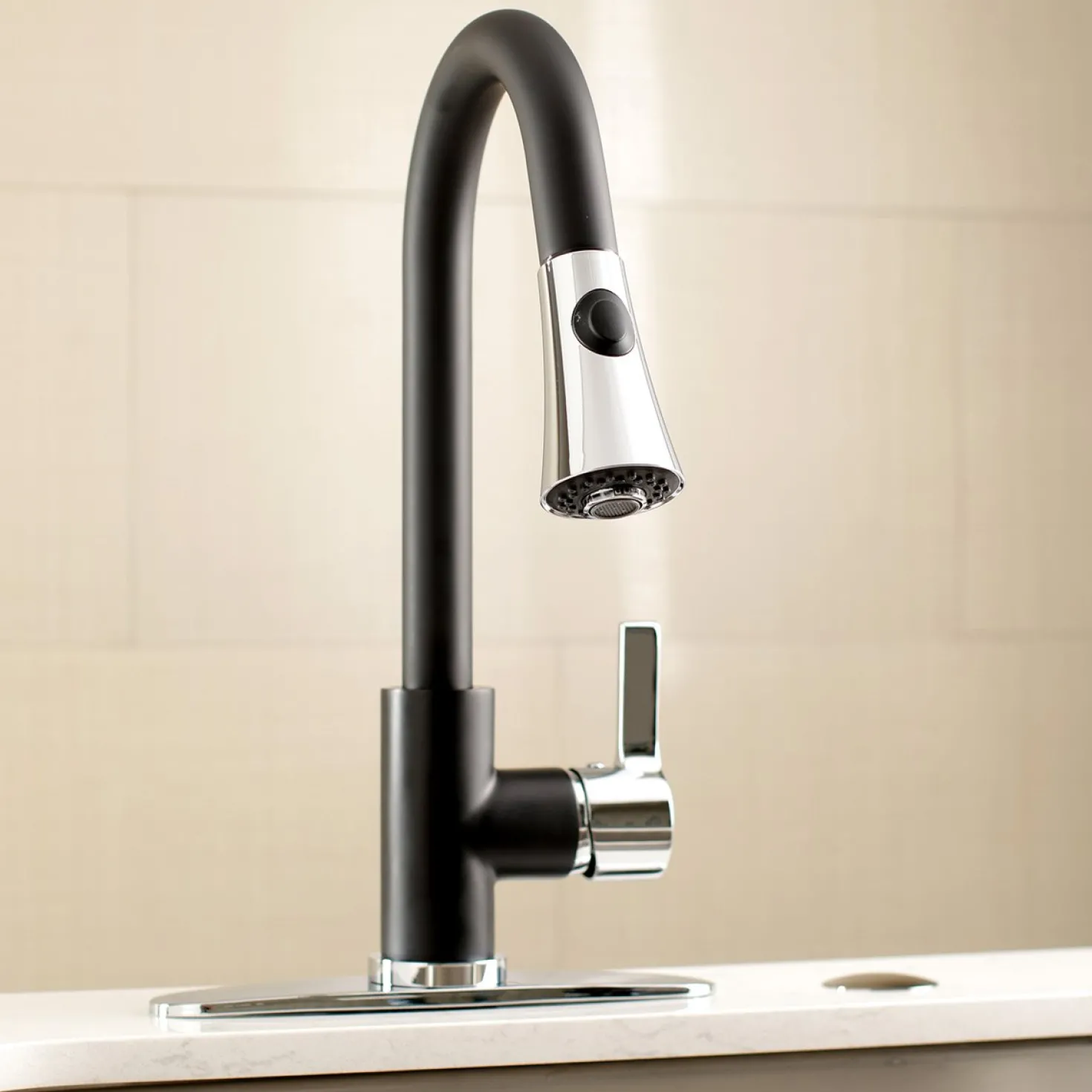 Kingston Brass Gourmetier Continental Deck Mount Single-Handle Pull-Down Kitchen Faucet