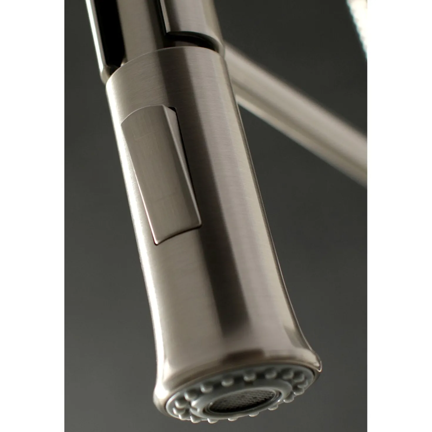 Kingston Brass Gourmetier Continental Single-Handle Pull-Down Kitchen Faucet