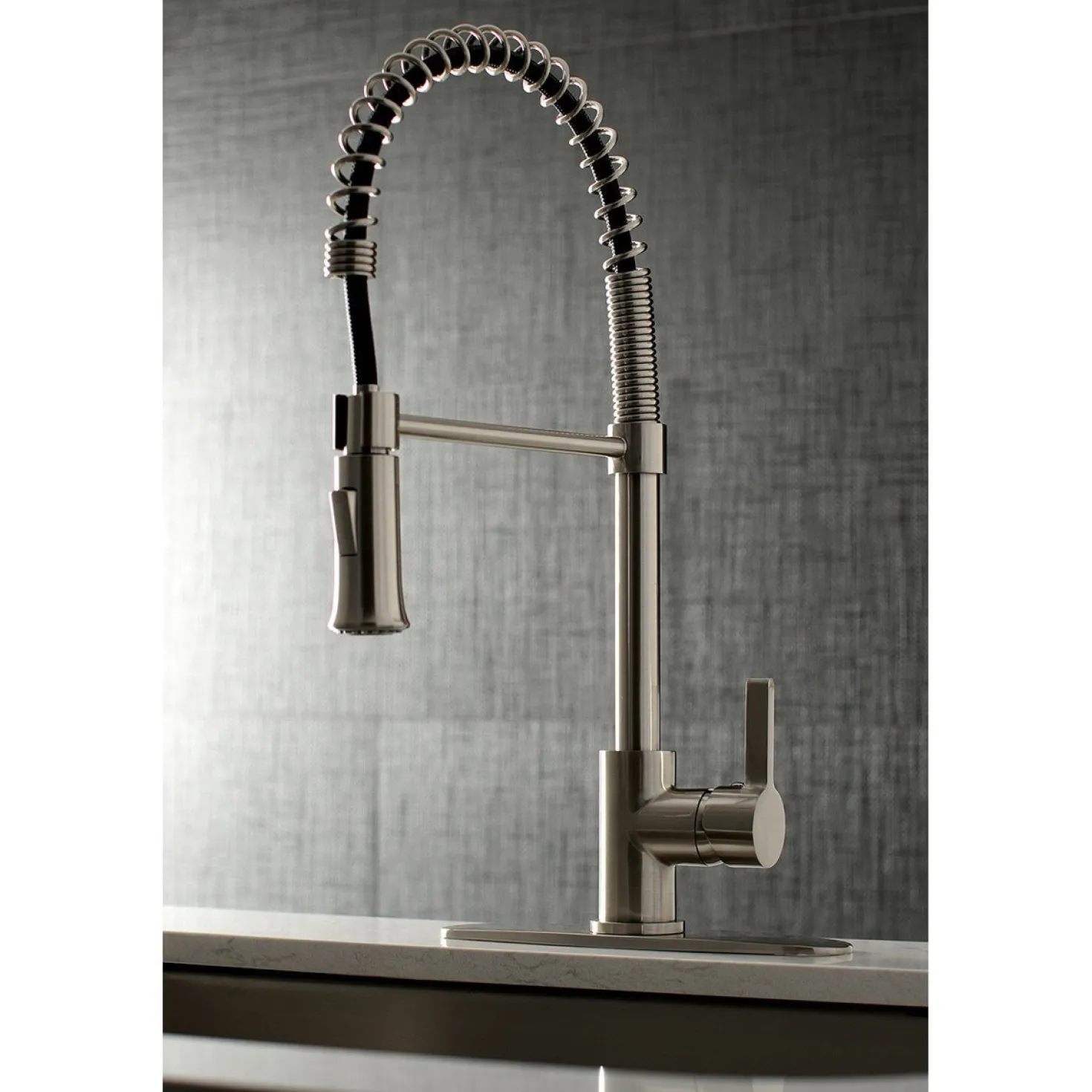 Kingston Brass Gourmetier Continental Single-Handle Pull-Down Kitchen Faucet