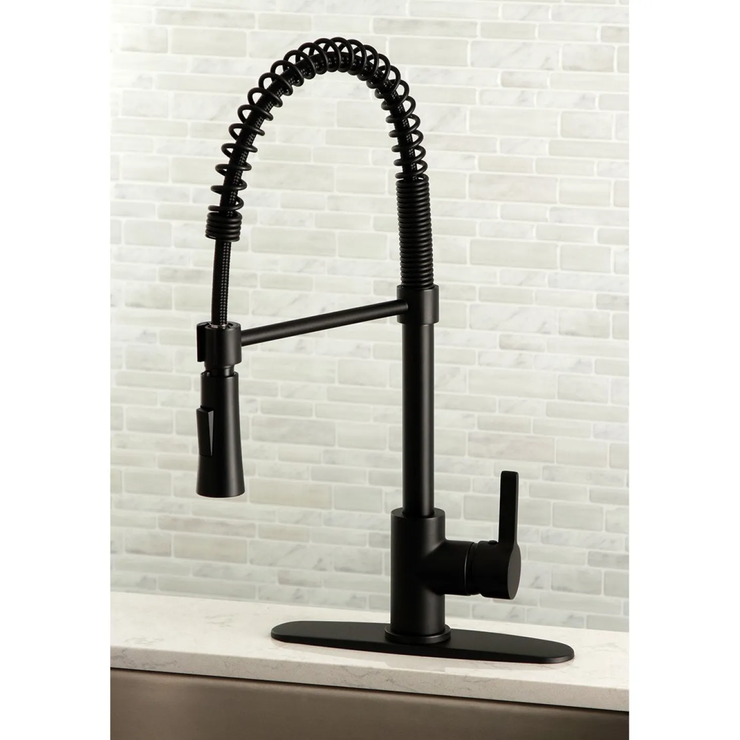 Kingston Brass Gourmetier Continental Single-Handle Pull-Down Kitchen Faucet