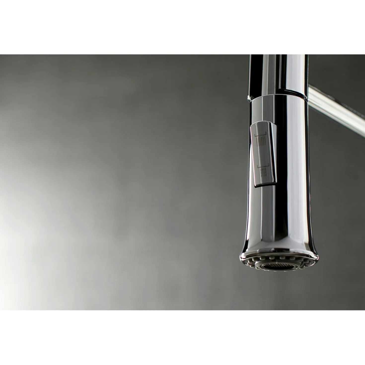 Kingston Brass Gourmetier Continental Single-Handle Pull-Down Kitchen Faucet