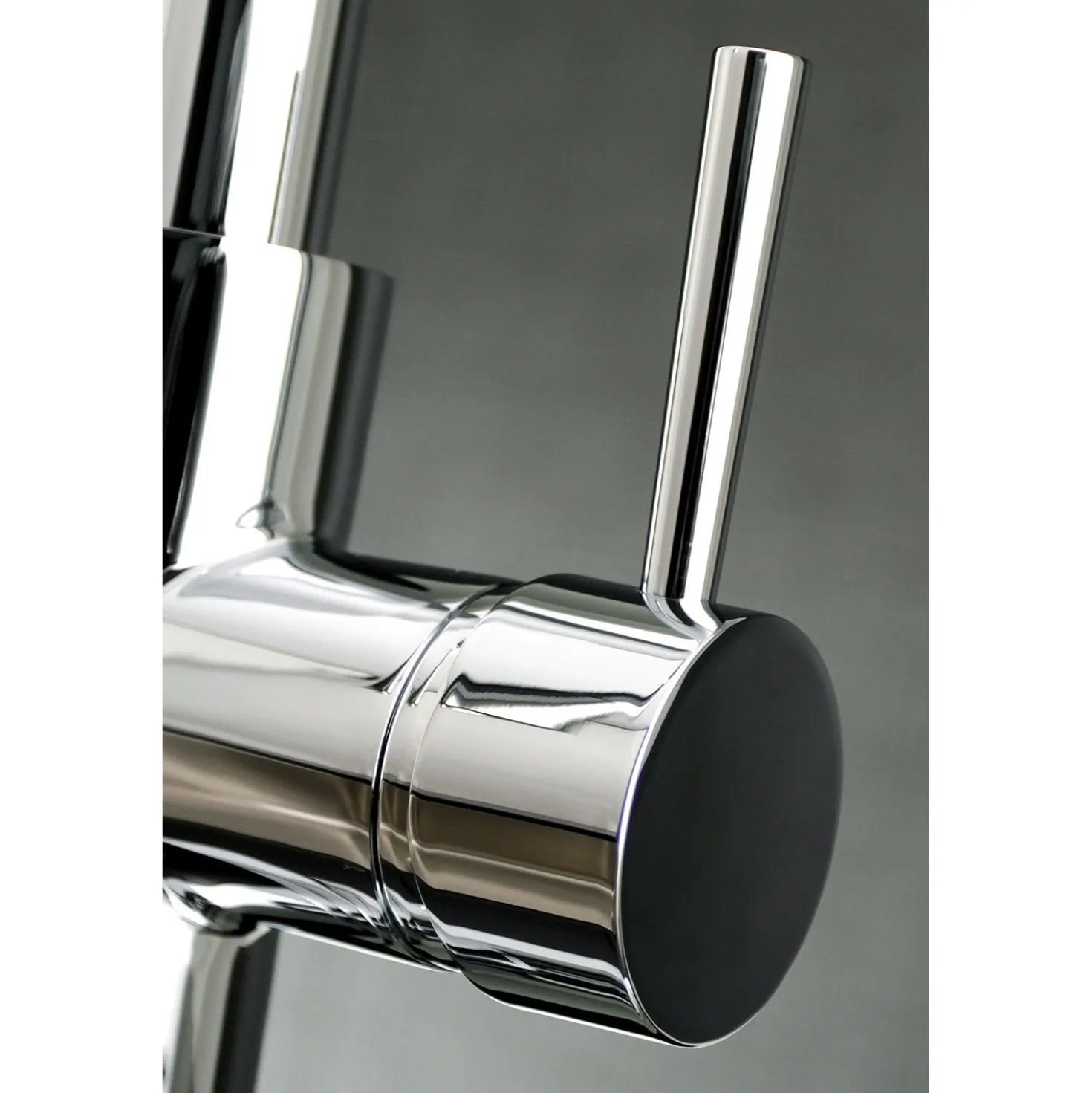 Kingston Brass Gourmetier Concord Deck Mount Single-Handle Pull-Down Kitchen Faucet