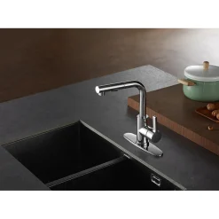 Kingston Brass Gourmetier LS2711CTL Continental Single-Handle Kitchen Faucet with Pull-Out Sprayer in Polished Chrome