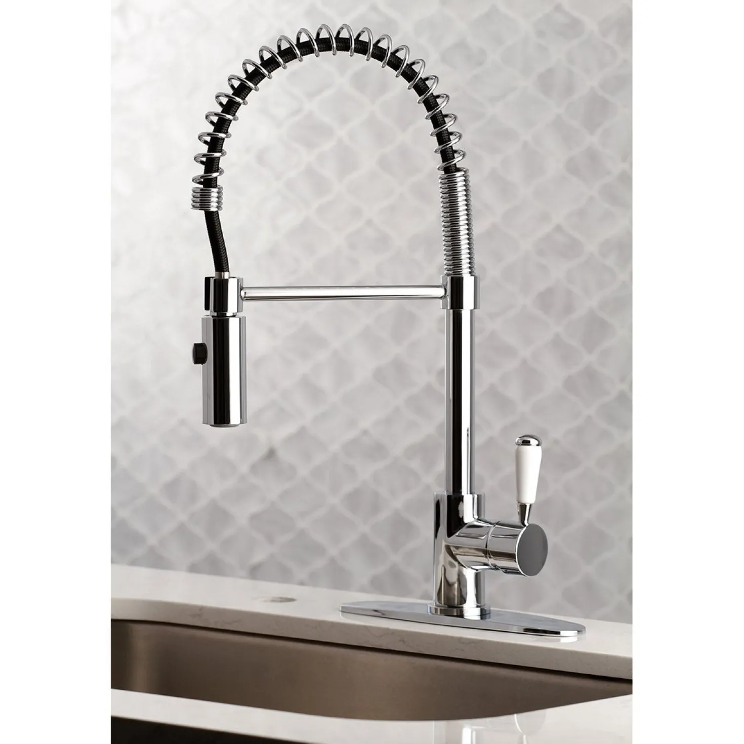 Kingston Brass Gourmetier Paris Single-Handle Pull-Down Kitchen Faucet