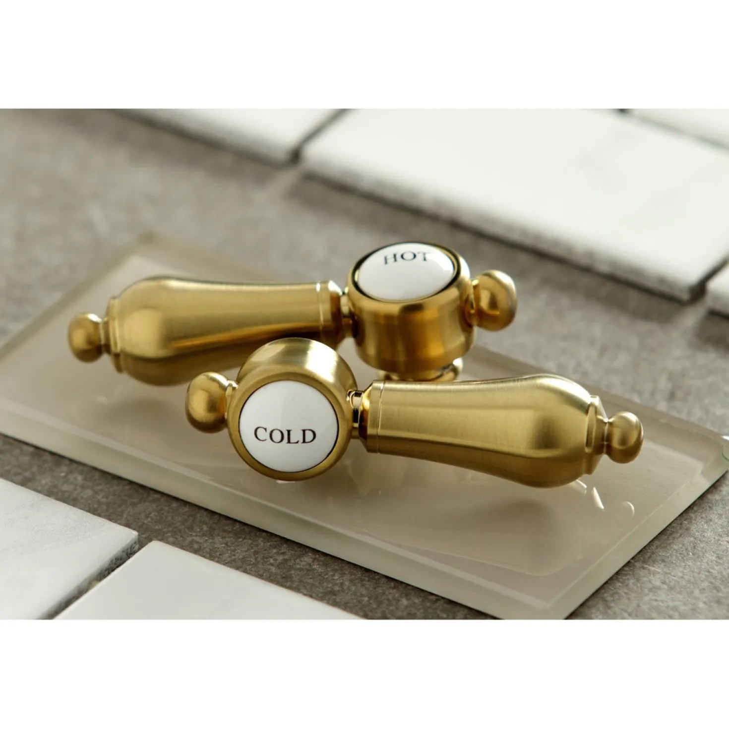 Kingston Brass Heirloom 2-Handle Wall Mount Roman Tub Faucet
