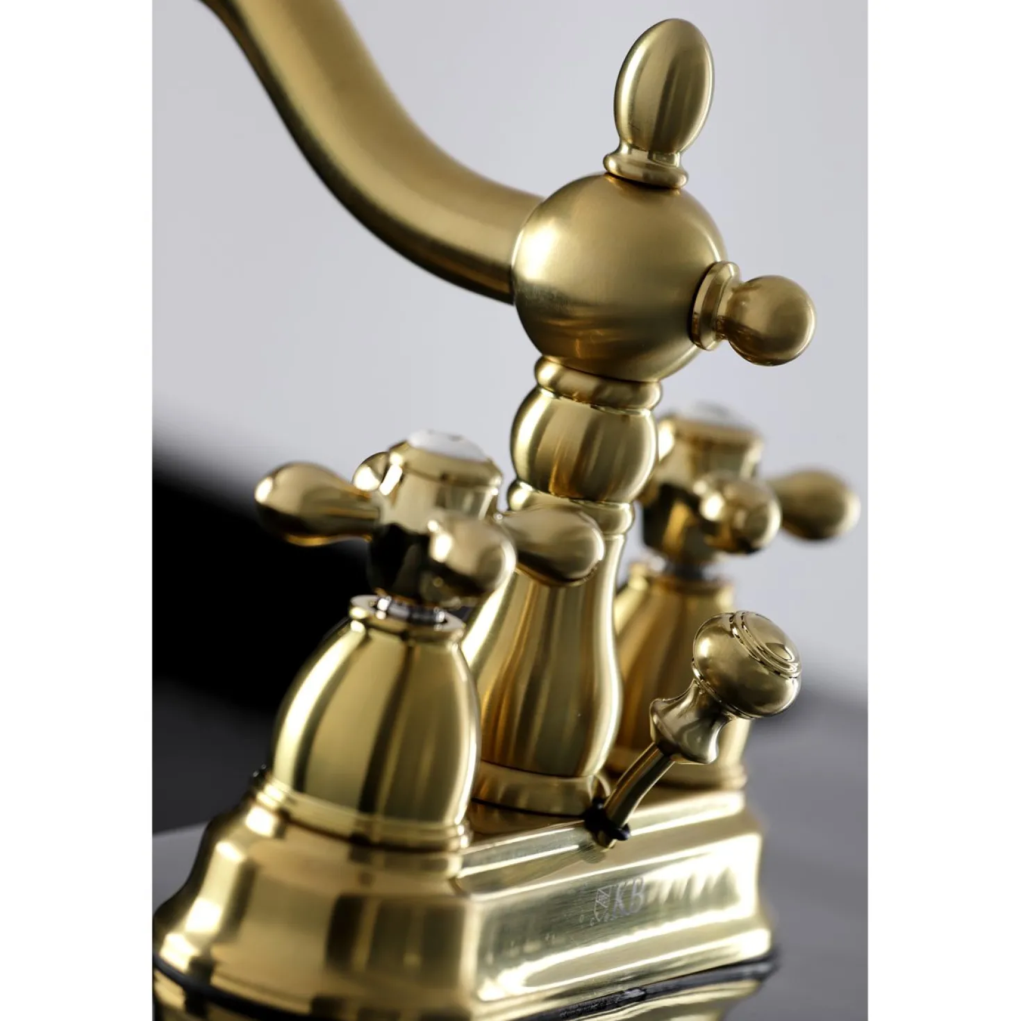Kingston Brass Heritage Deck Mount 4-Inch Centerset Bathroom Faucet