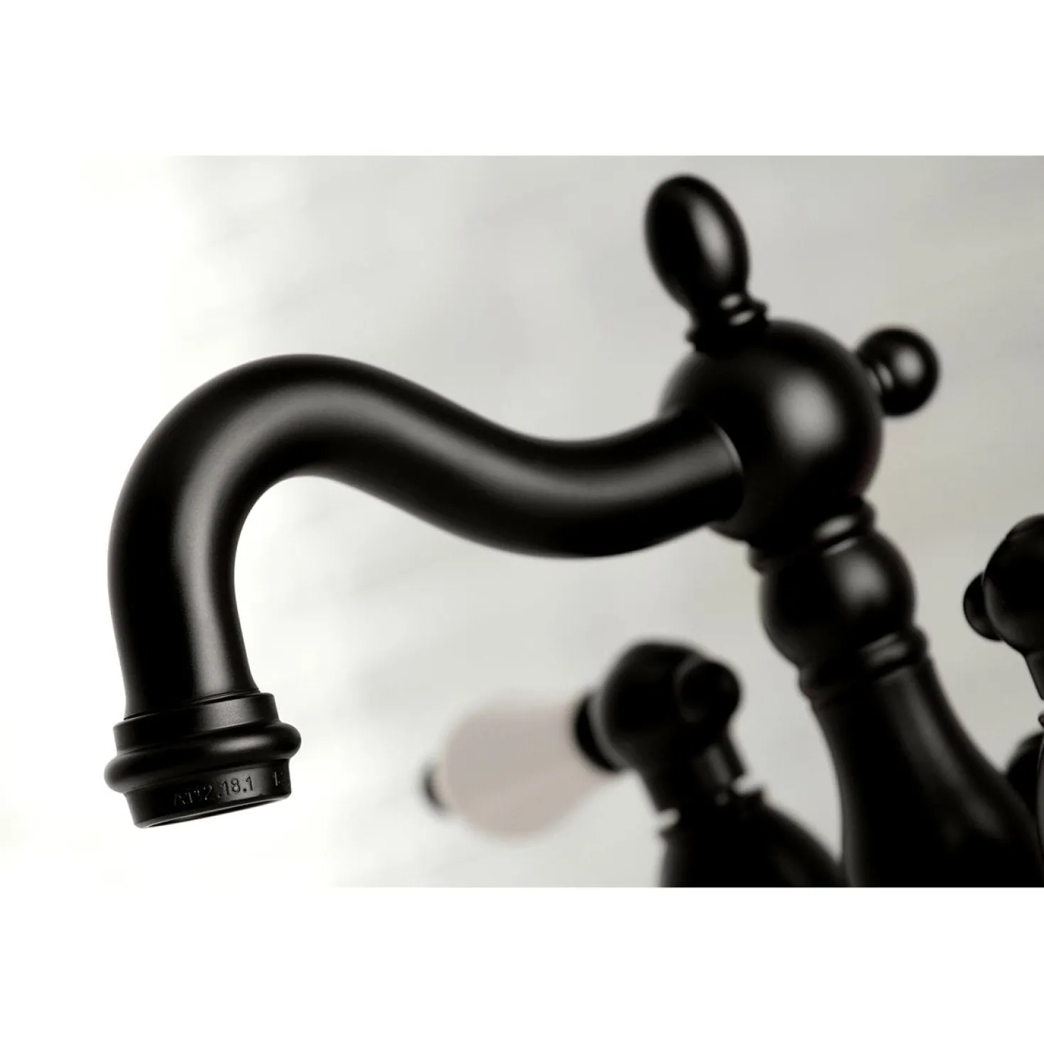 Kingston Brass Heritage 3-Hole 4-Inch Centerset Bathroom Faucet