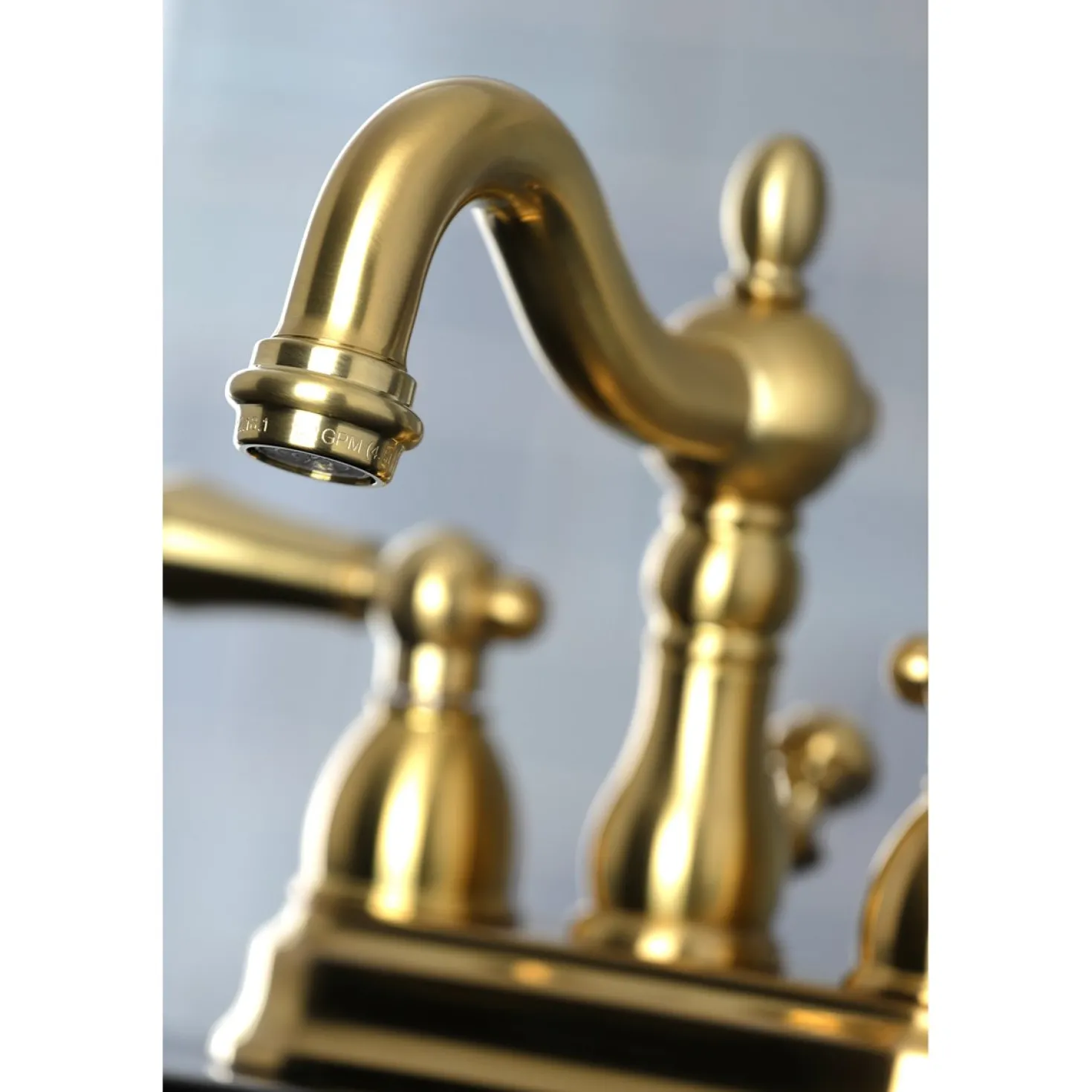 Kingston Brass Heritage 4-Inch Centerset 3-Hole Bathroom Faucet