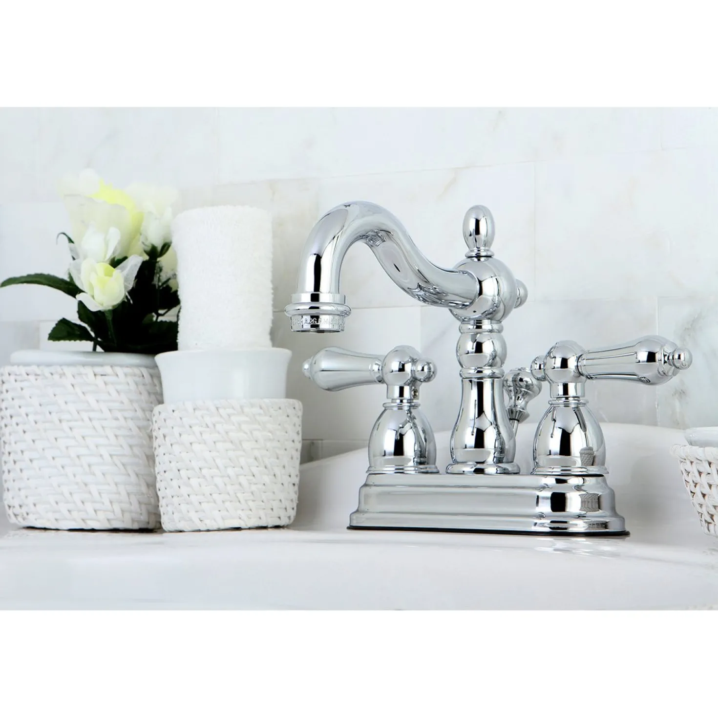 Kingston Brass Heritage 4-Inch Centerset 3-Hole Bathroom Faucet