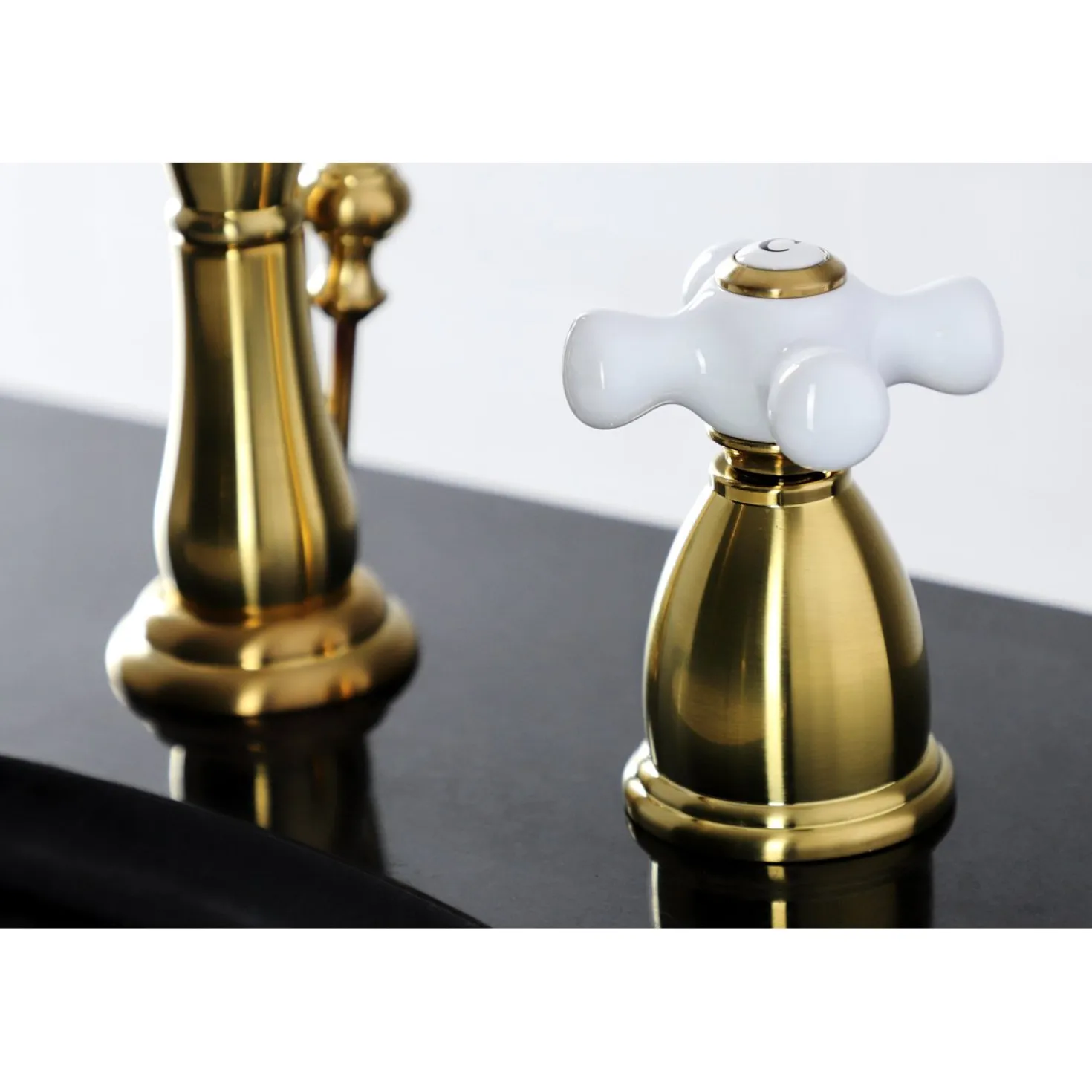Kingston Brass Heritage 8-Inch Widespread 3-Hole Bathroom Faucet