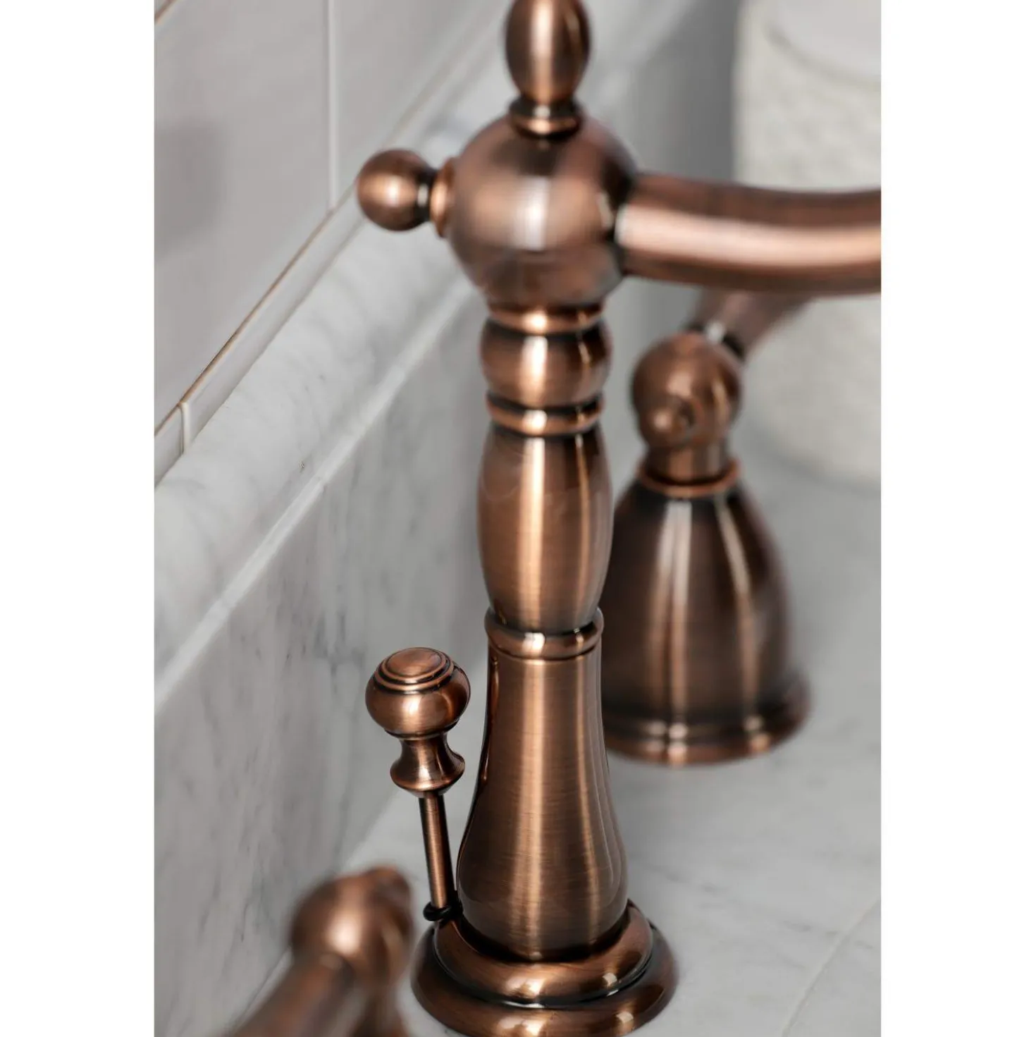 Kingston Brass KB197ALAC 8 in. Widespread Bathroom Faucet, Antique Copper