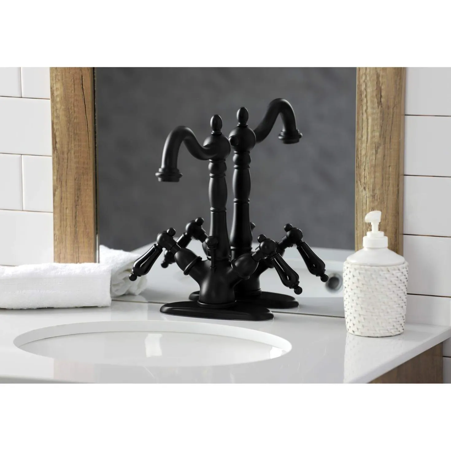 Kingston Brass KS143XPKL-P Duchess Two-Handle Bathroom Faucet with Brass Pop-Up and Cover Plate