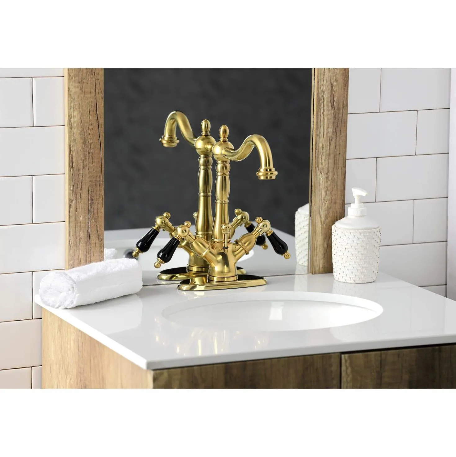 Kingston Brass KS143XPKL-P Duchess Two-Handle Bathroom Faucet with Brass Pop-Up and Cover Plate