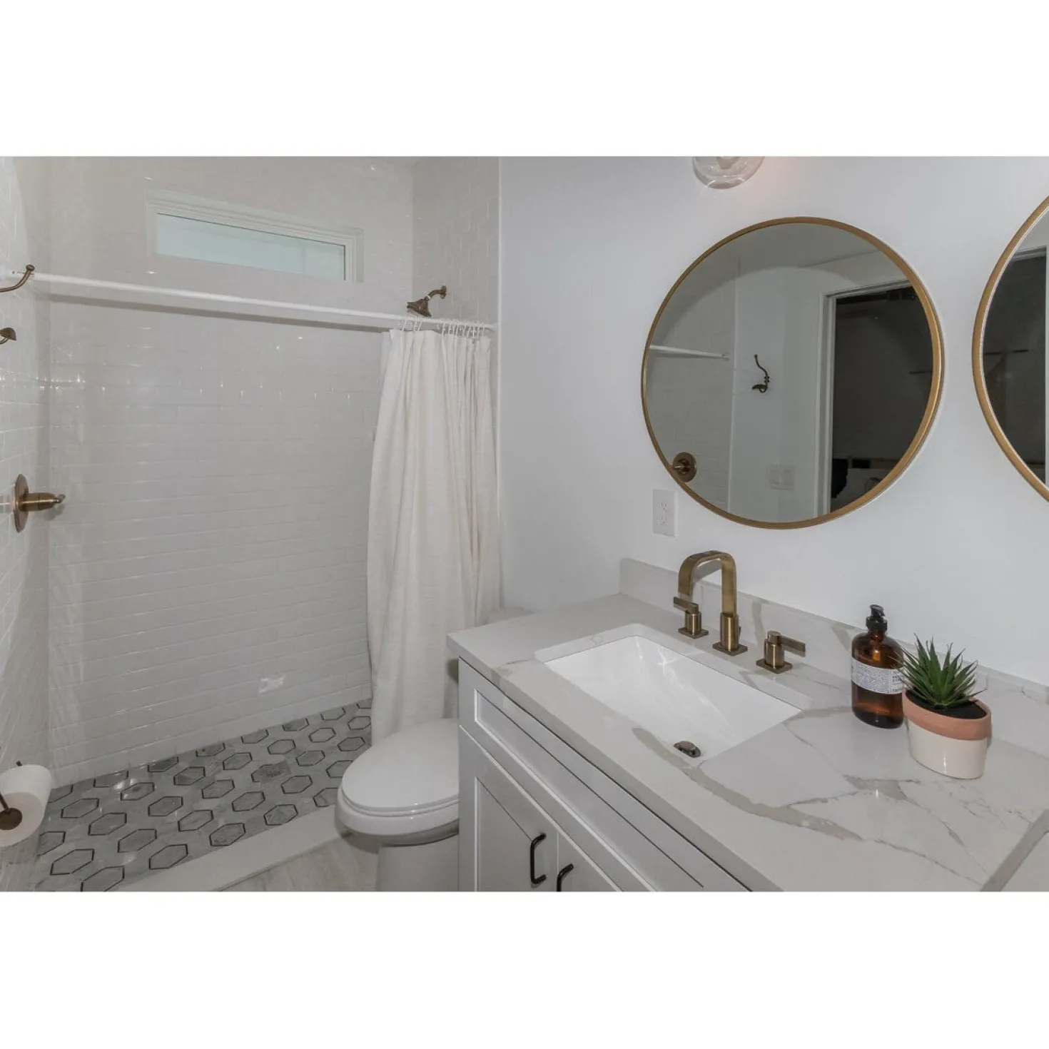 Kingston Brass NuvoFusion Fauceture Widespread Bathroom Faucet