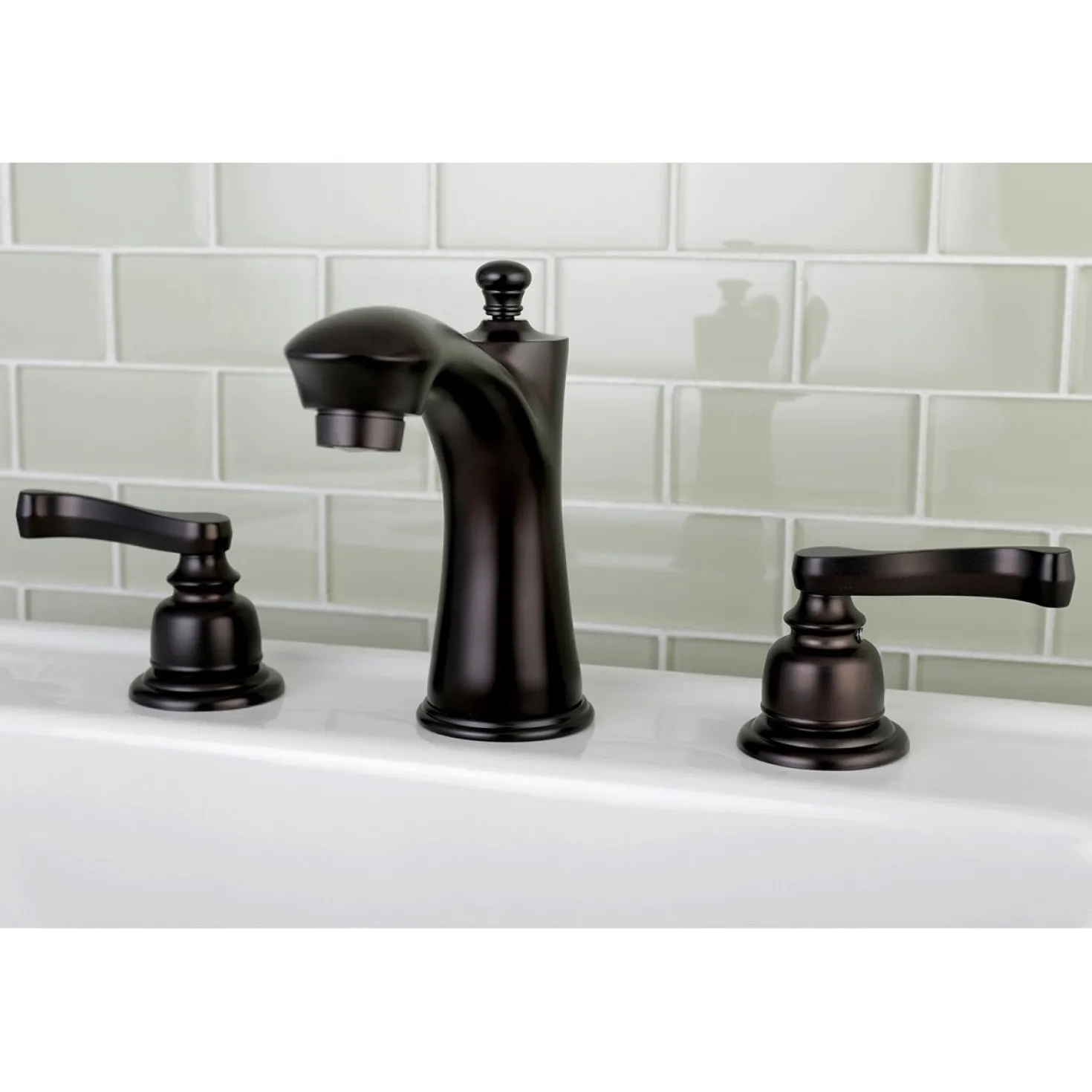 Kingston Brass Royale 8-Inch Widespread Bathroom Faucet