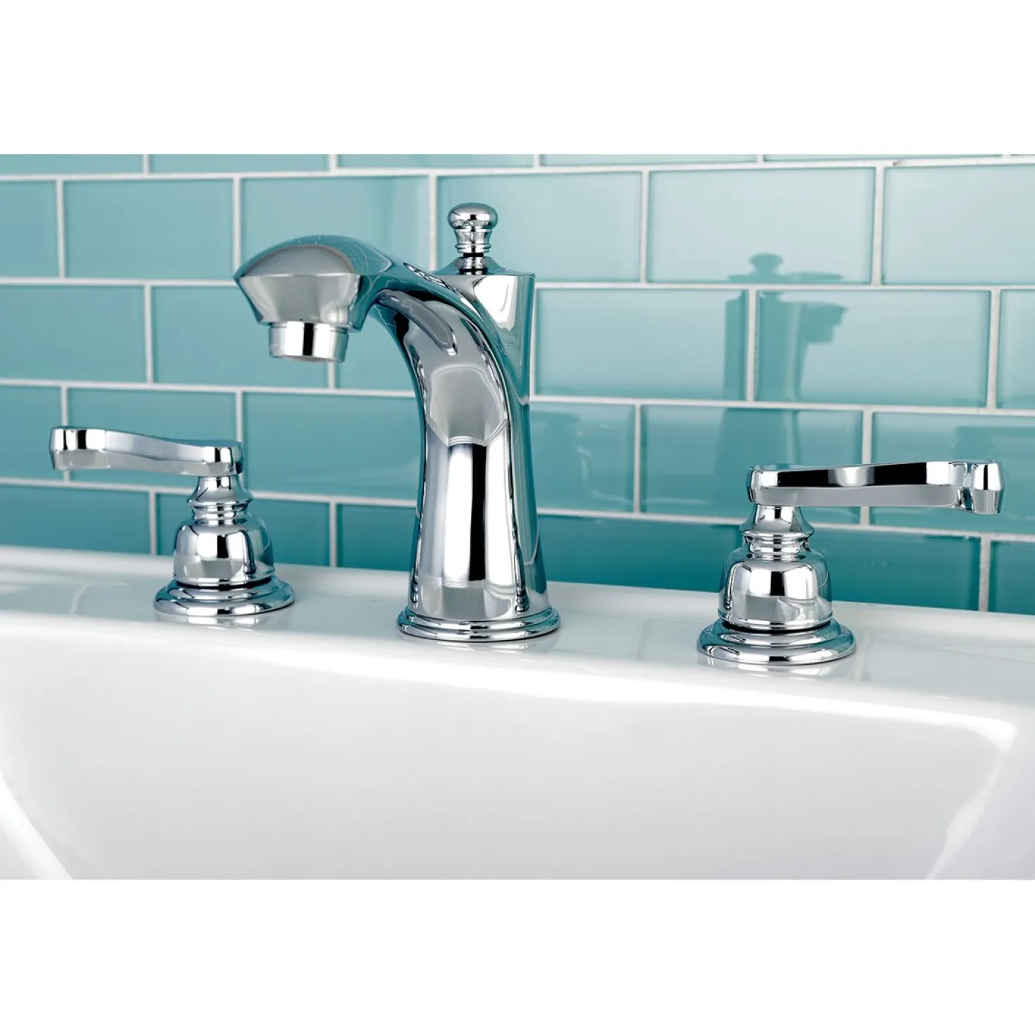 Kingston Brass Royale 8-Inch Widespread Bathroom Faucet
