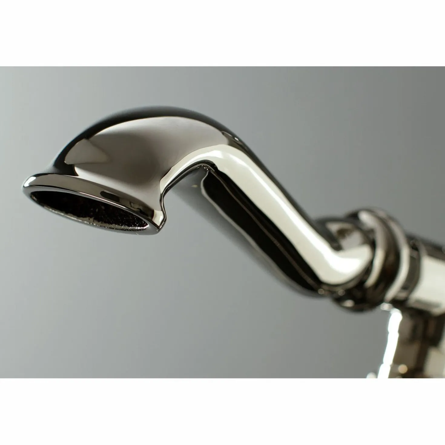 Kingston Brass Royale Single Handle Freestanding Roman Tub Faucet with Hand Shower