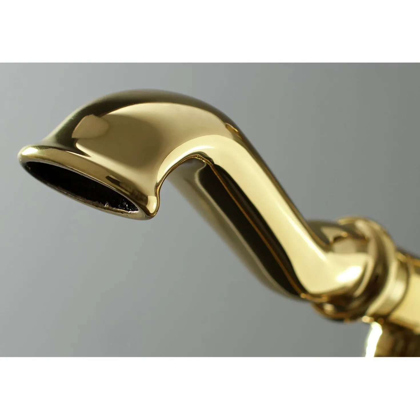 Kingston Brass Royale Single Handle Freestanding Roman Tub Faucet with Hand Shower