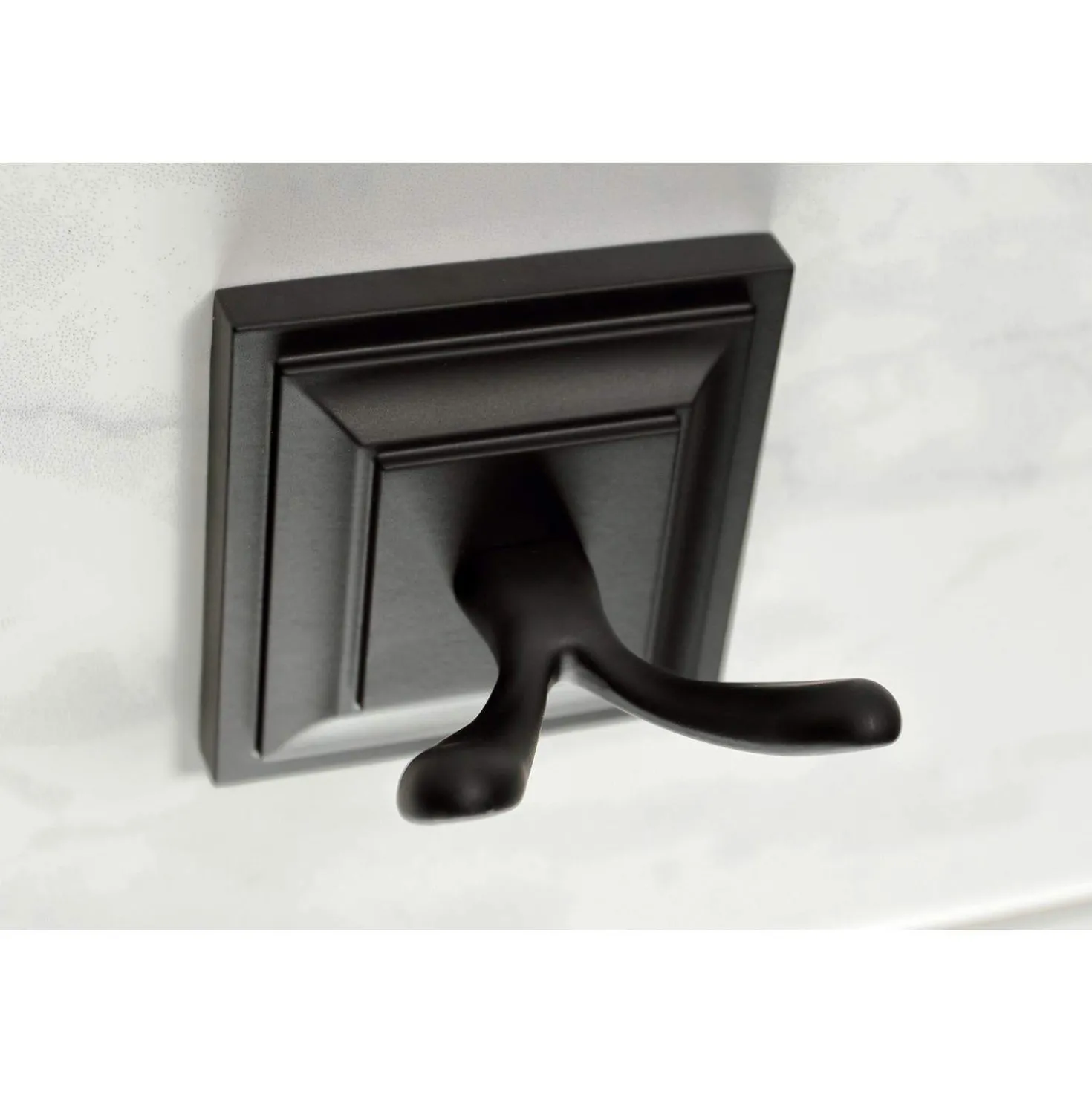 Kingston Brass Serano 5-Piece Bathroom Accessory Set in Black
