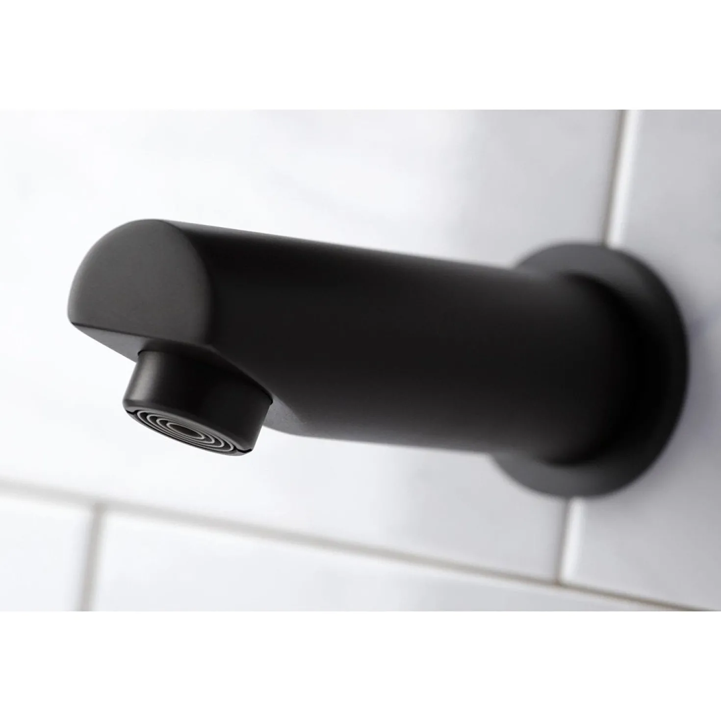 Kingston Brass Tub and Shower Faucet in Oil Rubbed Bronze