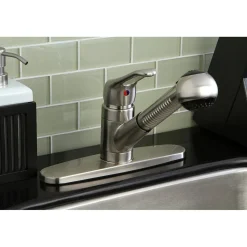 Kingston Brass Wyndham Single-Handle Pull-Out Kitchen Faucet