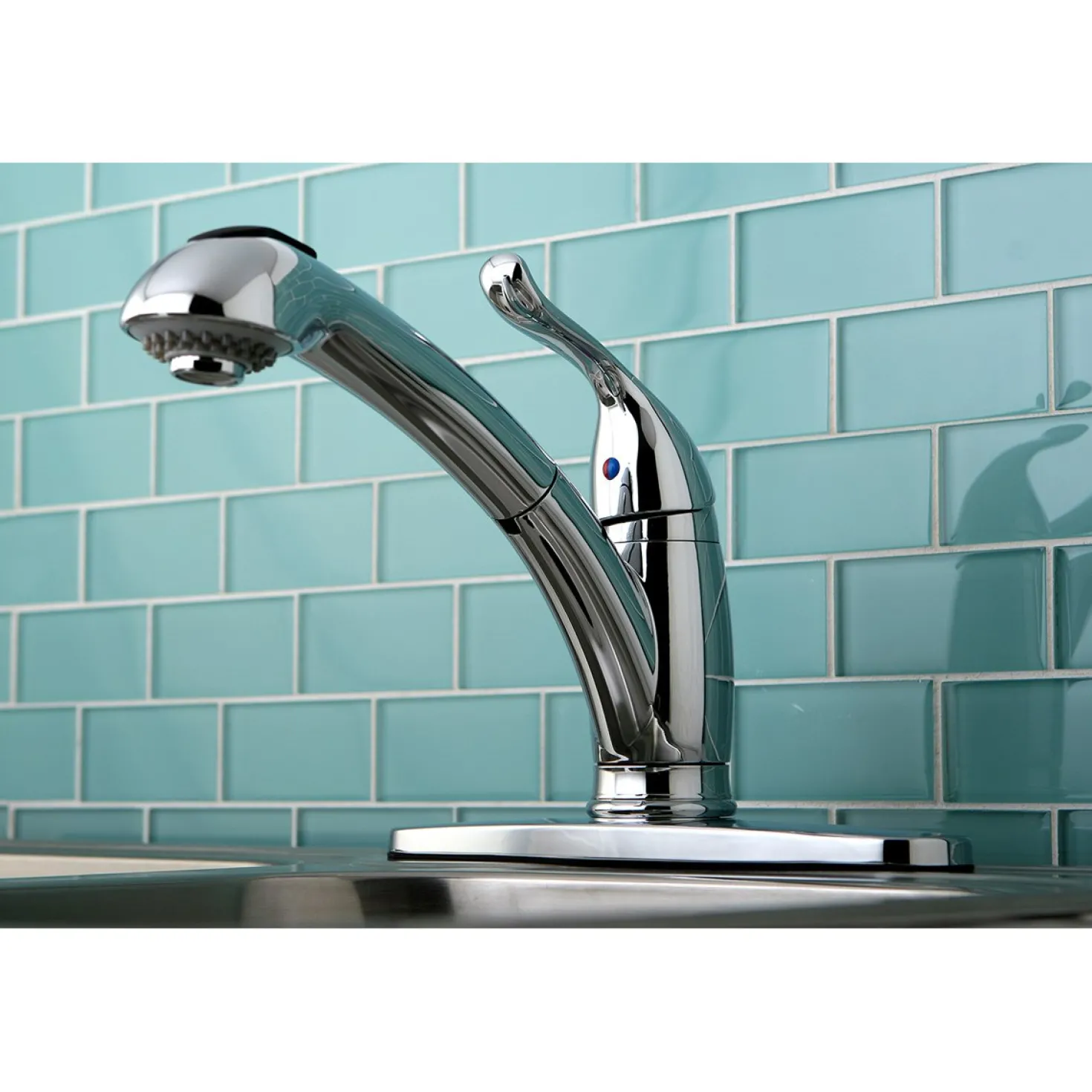 Kingston Brass Yosemite Single-Handle Pull-Out Kitchen Faucet