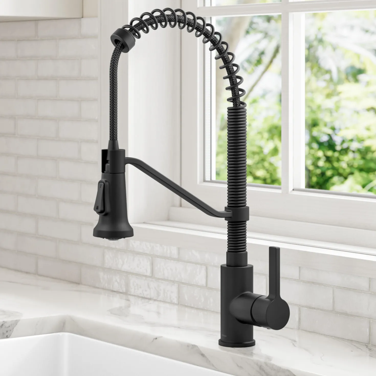 KRAUS Britt Single Handle Pull Down Kitchen Faucet in Matte Black